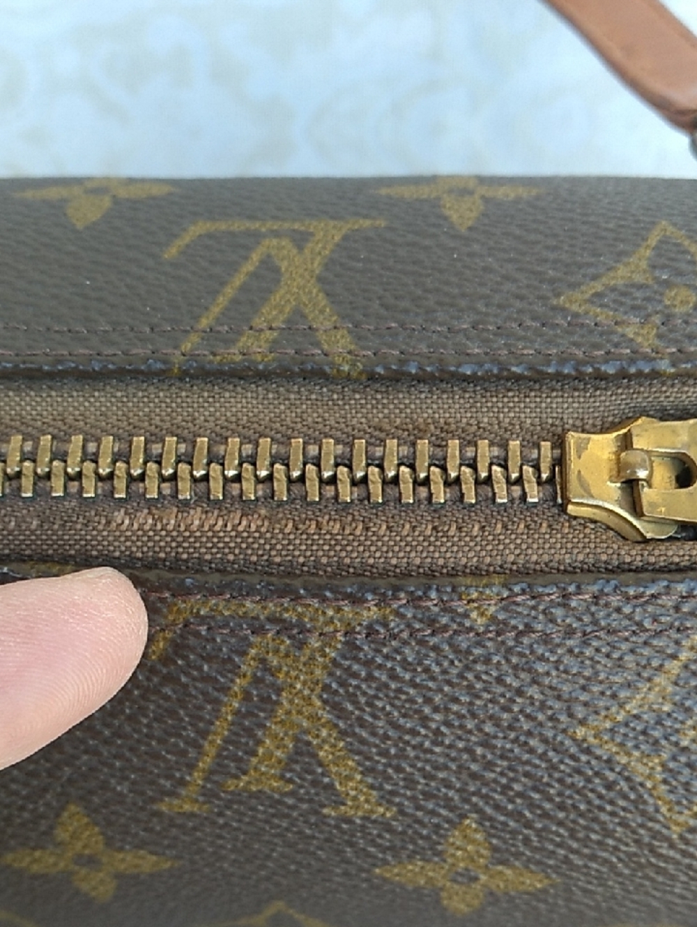 Vintage Louis Vuitton 70s Monogram Papillon Bag - Picture 13 of 16